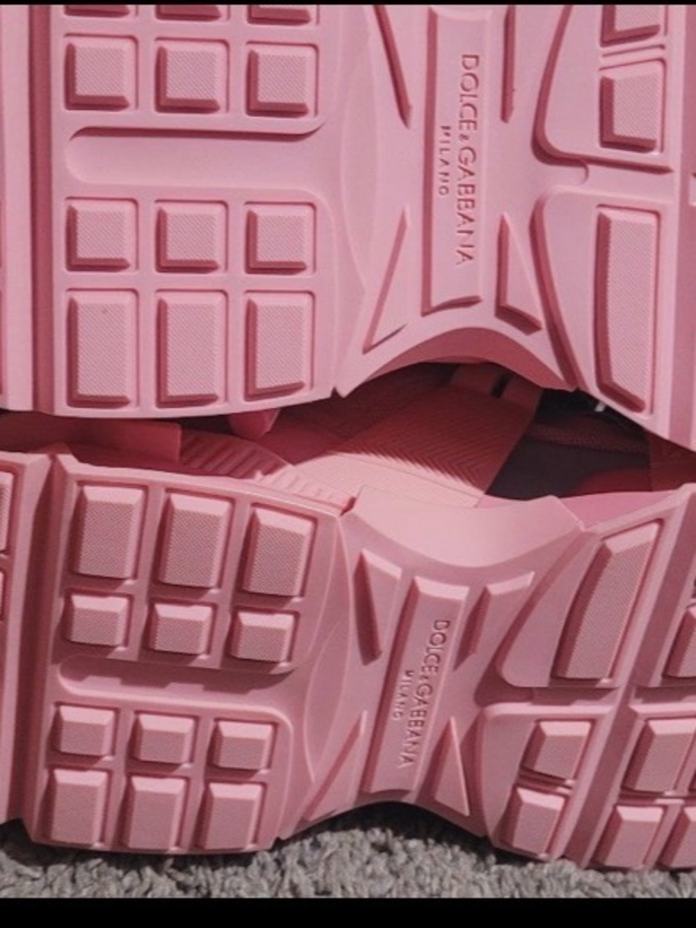 Dolce & Gabbana Sneakers - Picture 4 of 5